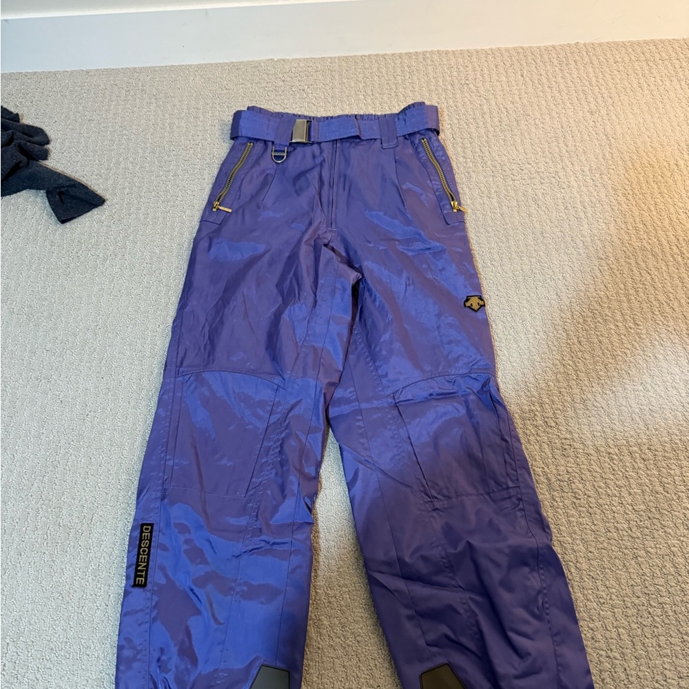 Descente Purple Cargo Pants for Winter Sports
